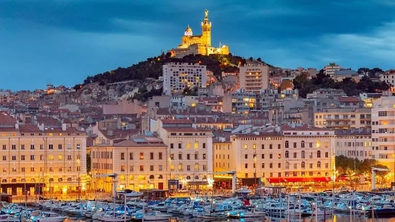 Joli Appartement Climatise Avec Exterieur Rognac 0*,  Francia