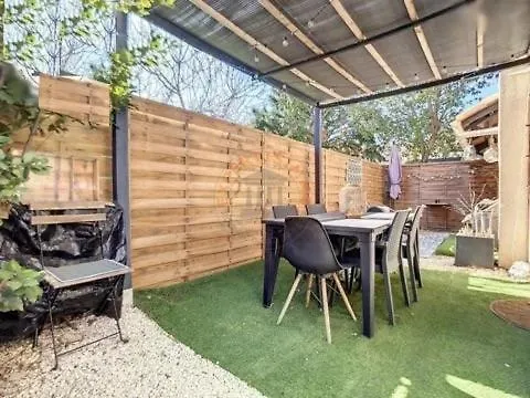 Joli Appartement Climatise Avec Exterieur Rognac
